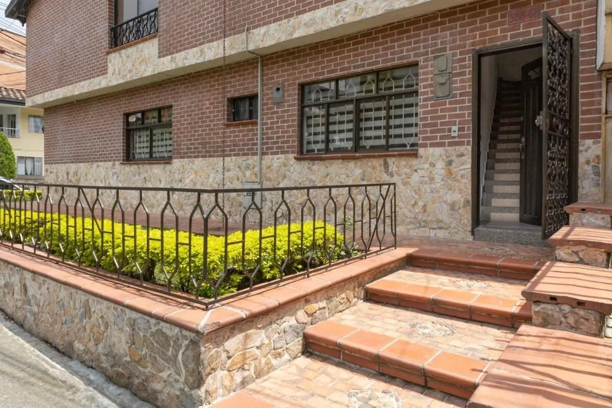 Casa Amplia Y Acogedora En El Corazon De Laureles Villa Medellin Colombia