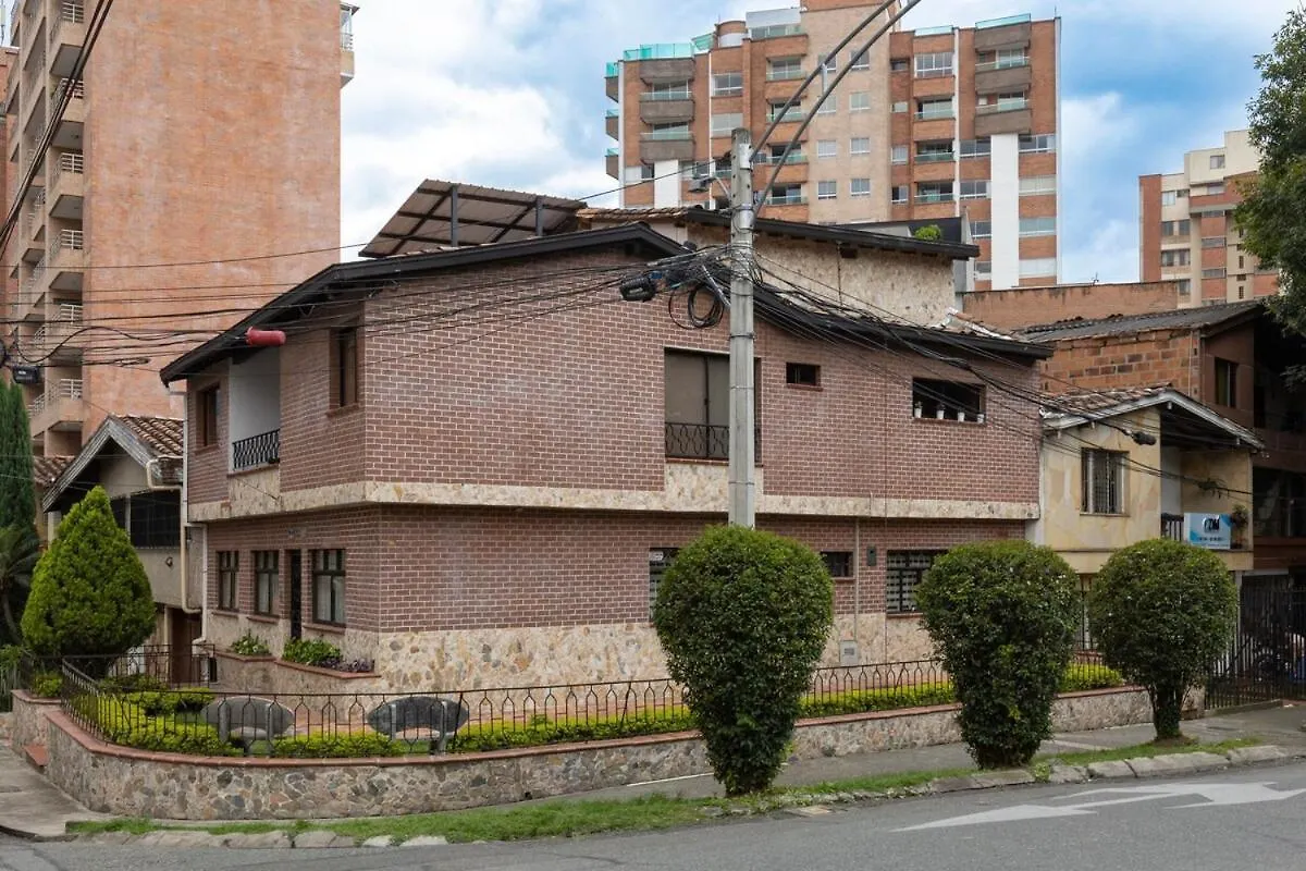 펜션 메딜린 Casa Amplia Y Acogedora En El Corazon De Laureles 빌라