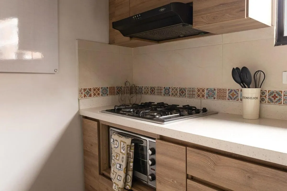 메딜린 Casa Amplia Y Acogedora En El Corazon De Laureles 빌라 콜롬비아