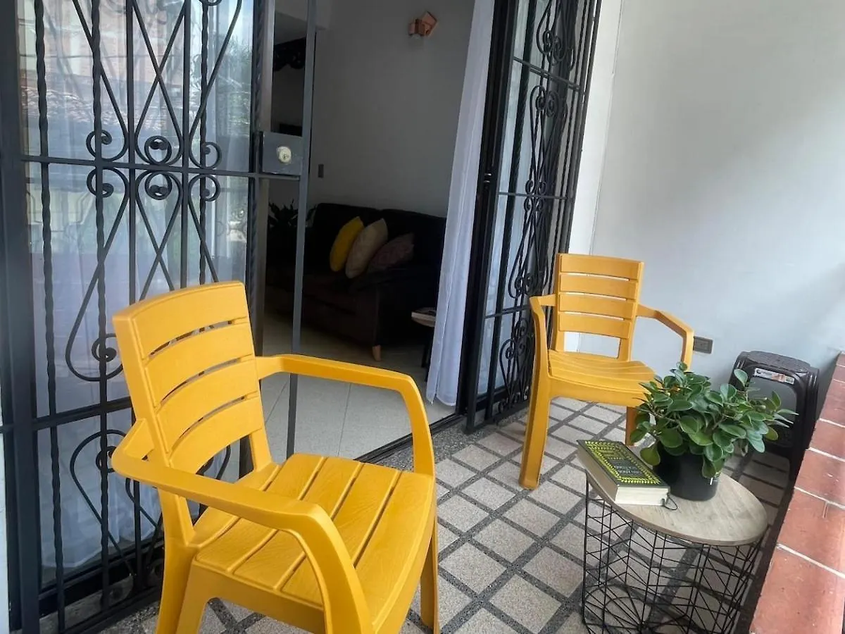 Casa Amplia Y Acogedora En El Corazon De Laureles Villa Medellin 0*,  Colombia