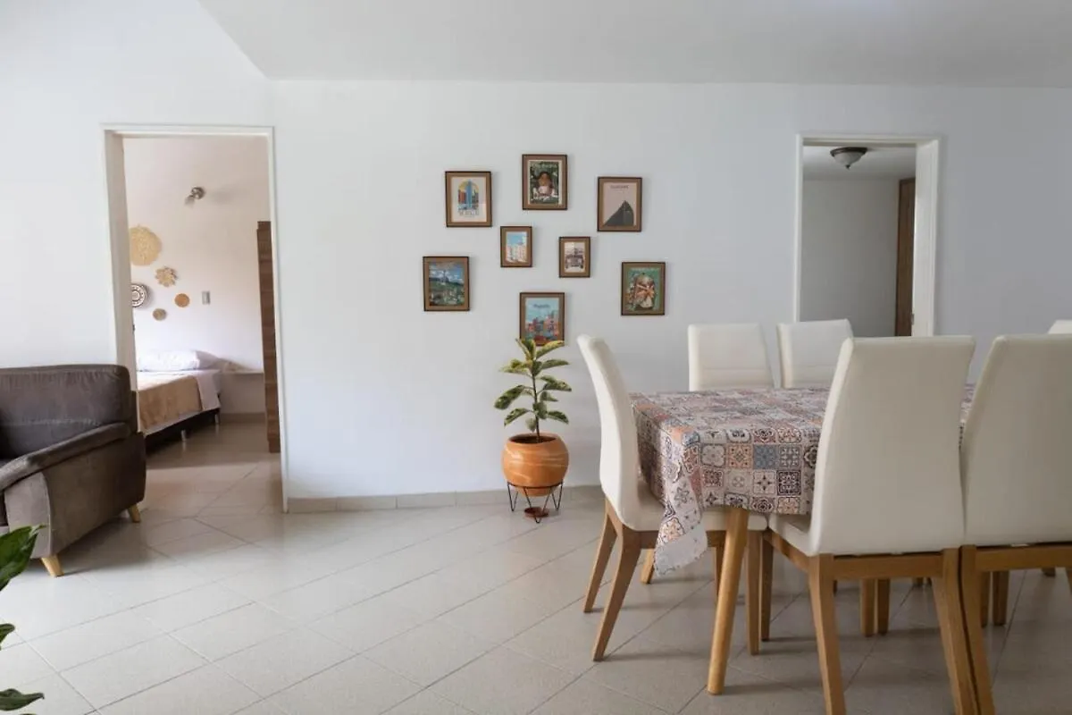 Casa Amplia Y Acogedora En El Corazon De Laureles Villa Medellin 0*,  Colombia