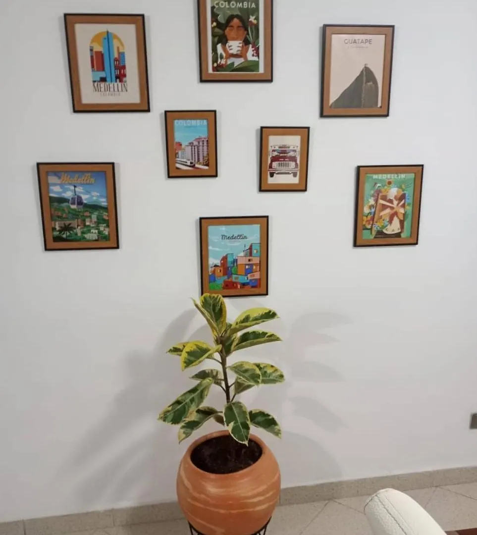 Casa Amplia Y Acogedora En El Corazon De Laureles Villa Medellin Holiday home